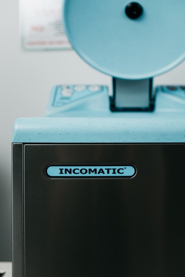 Macerator do pieluch Pulpmatic model Incomatic - zbliżenie na front