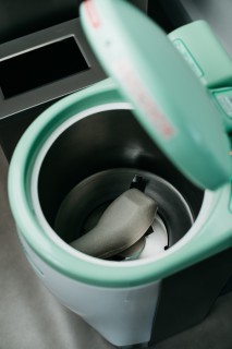 Macerator do naczyn z pulpy z wraz kaczka w srodku